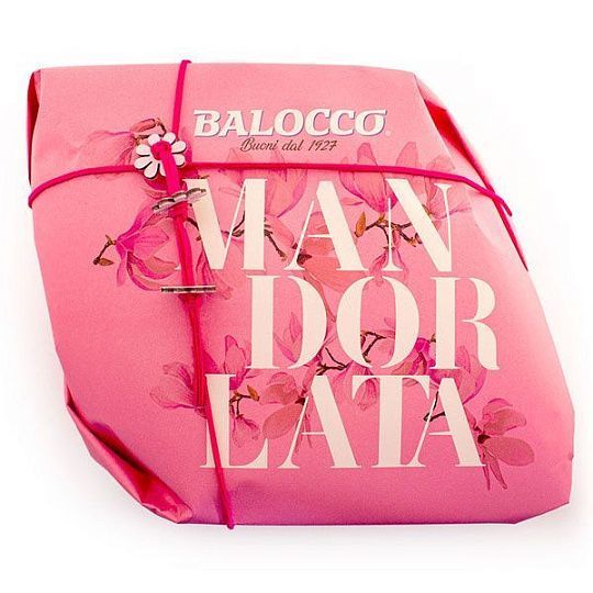 Коломба LA MANDORLATA с цукатами, глазурью и орехами Balocco, 1 кг (розовая бумага)